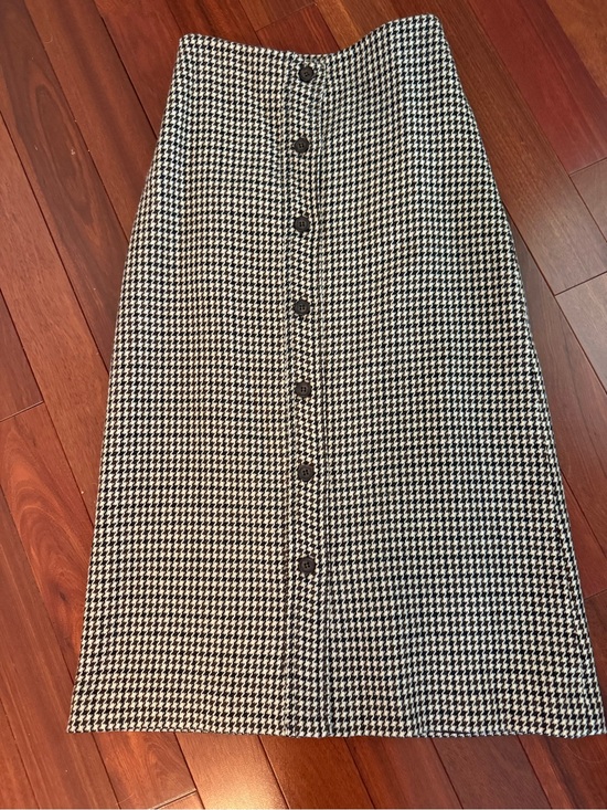 Kors Michael Kors Dresses & Skirts - KORS Michael Kors 100% Wool Italian Houndstooth Button Midi Skirt SZ 2